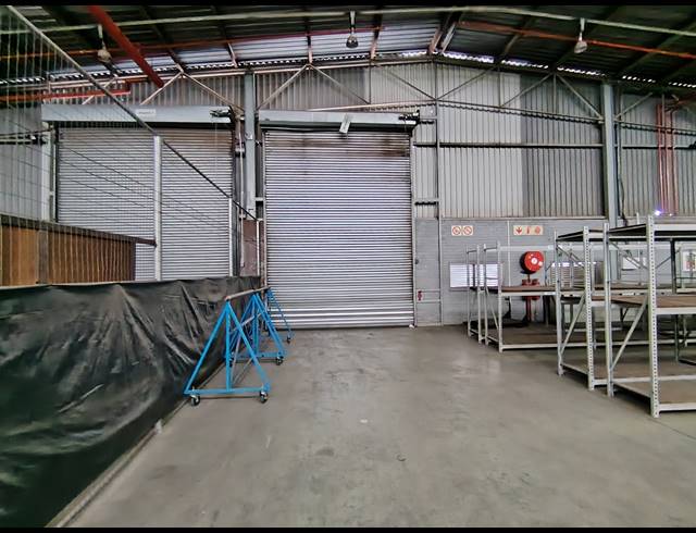 5,057M² WAREHOUSE FOR SALE IN CITY DEEP